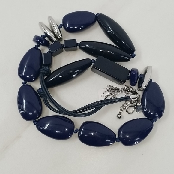 CHICO'S Black & Blue Necklace - Picture 8 of 8